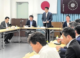 自民党総裁選の前倒しについて議論された同党兵庫県連の拡大幹事会＝神戸市中央区中山手通５