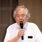 震災30年をテーマに講演する神戸大の室崎益輝名誉教授＝淡路夢舞台国際会議場