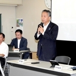 参院選の総括をテーマに開かれた「兵庫維新の会」の全体会議＝１１日午後、神戸市中央区三宮町２