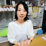 「学校以外にも居場所はあるよ」と呼びかける「きらきらぼしプレイス」代表の上田杏子さん＝神戸市灘区下河原通３、きらきらぼしプレイス