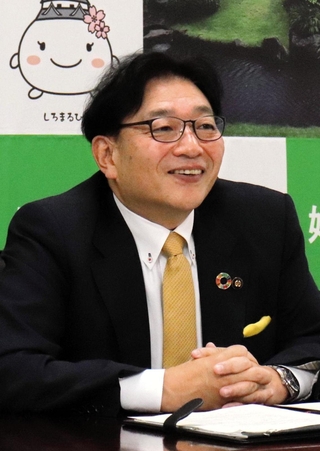 姫路市の米ミネルバ大受け入れについて説明する清元秀泰市長＝姫路市役所（撮影・真鍋　愛）