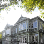 神戸・北野地区への移築が検討されている重要文化財「旧ハンター住宅」。元々は北野地区に建てられたが、保存のため王子公園に移築された経緯がある＝神戸市灘区青谷町１