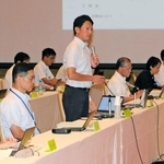 県政改革審議会であいさつする斎藤元彦知事＝ラッセホール