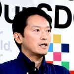 定例会見に臨む斎藤元彦・兵庫県知事＝県庁