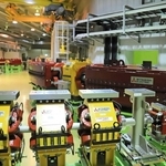 巨大な施設の内部は工場のようだった＝たつの市新宮町光都１、粒子線医療センター