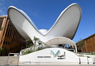 大阪・関西万博のクウェートパビリオン＝１４日午後、大阪市此花区の夢洲（撮影・斎藤雅志）