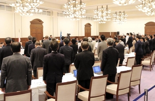 斎藤元彦知事の給与を減額する条例改正案について、再び継続審議とすることを賛成多数で決めた兵庫県議会本会議＝２２日、県公館（撮影・岩崎昂志）