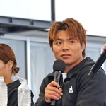 日常生活や競技との向き合い方について語る阿部一二三選手（右から２人目）、阿部詩選手（同３人目）＝いずれも５日午後、大阪市此花区の夢洲