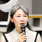 遺言書の重要性について語るメディカルリサーチ代表取締役の圓井順子さん＝東京・丸の内の甲南大ネットワークキャンパス東京