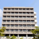 神戸市外国語大＝神戸市西区学園東町９