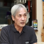 被告の上告棄却決定を受けて、心境を語る堤将太さんの父敏さん＝神戸市北区（撮影・鈴木雅之）