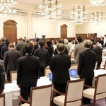 斎藤元彦知事の給与を減額する条例改正案について、再び継続審議とすることを賛成多数で決めた兵庫県議会本会議＝２２日、県公館（撮影・岩崎昂志）
