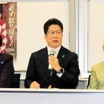 高市早苗首相との面会後に記者会見する拉致被害者家族会のメンバー＝２３日午後、東京都千代田区