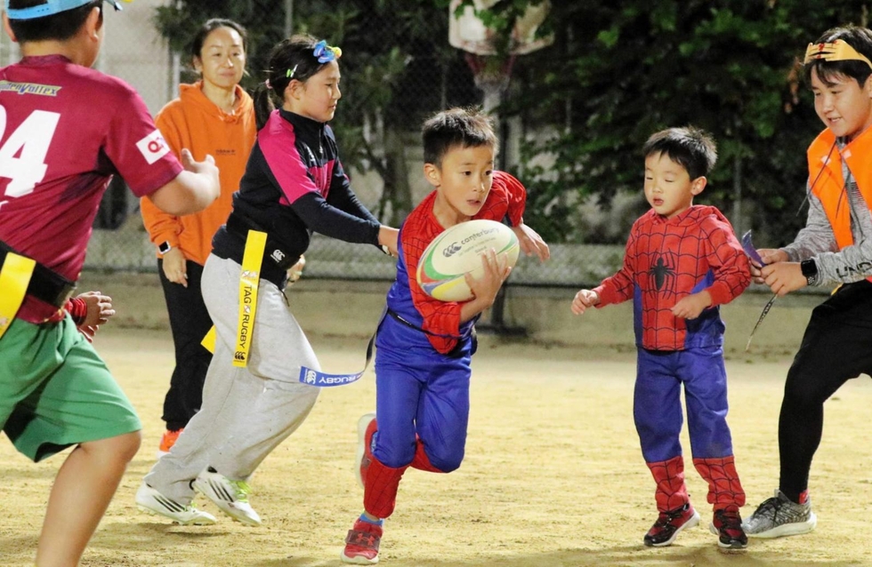 英語で「タグラグビー」世界へはばたくきっかけに 日本代表の女性