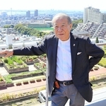 第１回神戸マラソンの実行委員会会長を務めた植月正章さん。阪神・淡路大震災では義母が関連死した＝神戸市灘区土山町