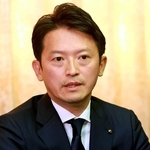 再選から１年を前にインタビューに答える斎藤元彦・兵庫県知事＝１４日午前、兵庫県庁（撮影・丸山桃奈）