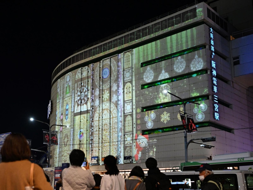 輝く神戸の歴史、巨大プロジェクションマッピング 神戸阪急の壁面 7日