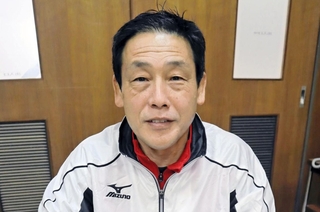 「アース」のＯＢ・ＯＧ会コアメンバーの浅堀裕さん。阪神・淡路では避難所運営に奔走した＝芦屋市宮川町