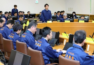 兵庫県内で高病原性鳥インフルエンザの陽性が確認され、急きょ開かれた県の対策本部会議＝１６日午前、神戸市中央区中山手通５、県災害対策センター（撮影・笠原次郎）