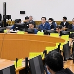 兵庫県の鳥インフルエンザ警戒本部の会議＝神戸市中央区中山手通５、県災害対策センター