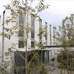 整備工事が完了した尼崎ＪＲ脱線事故の車両保存施設＝大阪府吹田市（撮影・丸山桃奈）