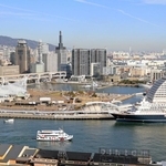 新施設が次々と登場し、新たなにぎわいを見せている神戸港のウオーターフロント＝神戸市中央区（撮影・長嶺麻子）