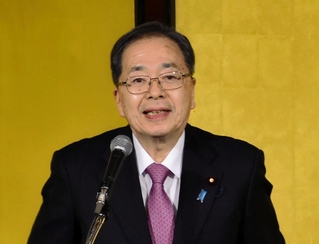 野党からの再出発を強調した公明党の斉藤鉄夫代表＝８日午後、神戸市中央区北野町１