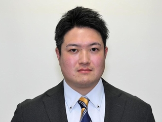 兵庫１１区から立候補予定の国民・中原立貴氏＝神戸市中央区、兵庫県庁（撮影・斎藤雅志）