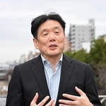 ＡＩとの向き合い方について話す積高之准教授＝神戸市中央区（撮影・大田将之）