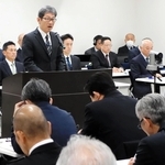 衆院選の公示を控えた署長会議で、選挙違反の取り締まりや要人警護に万全を期すよう訓示する小西康弘本部長＝兵庫県警