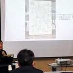 「ヤングケアラーの現状と支援の在り方」と題して講演した濱島淑恵氏＝神戸市兵庫区下祇園町、神戸少年鑑別所