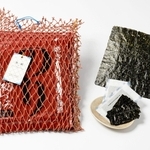 海の恵みと漁師の心意気が詰まった極上「明石初づみのり」。漁網パッケージでお届け