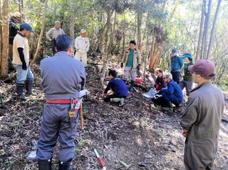 ２０２５年１０月に行われたわな猟の研修＝三木市吉川町、県立総合射撃場（兵庫県提供）
