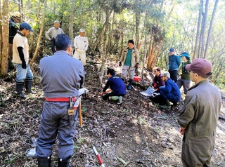 ２０２５年１０月に行われたわな猟の研修＝三木市吉川町、県立総合射撃場（兵庫県提供）