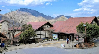 ２８日から営業を休止する「こんだ薬師温泉ぬくもりの郷」＝丹波篠山市今田町今田新田