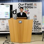 定例会見で話す兵庫県の斎藤元彦知事＝４日午後、県庁