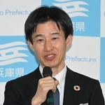 副知事就任を前に会見する守本豊企画部長＝２５日午後、神戸市中央区、兵庫県庁（撮影・大田将之） 