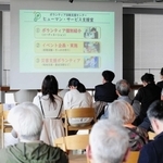 石川・能登半島での学生ボランティア活動について報告を聞く参加者たち＝神戸市中央区加納町４、アンカー神戸