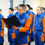 機動警察通信隊の指名式で決意表明する安栖尚忠隊長＝県警本部