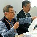 組織罰導入の必要性について意見を交わす大森重美さん（左）ら遺族＝１１日午後、東京都千代田区