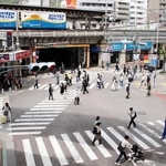三宮再整備に伴い、歩行者空間に変わる予定の交差点＝神戸市中央区旭通５