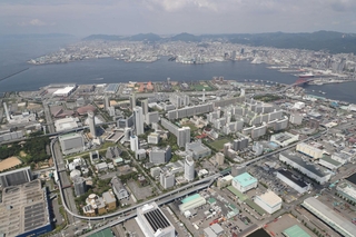 ポートアイランド中心部＝２０２０年８月、神戸市中央区
