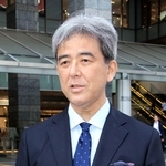 兵庫県の告発文書問題に関する書籍を出版した上智大学の奥山俊宏教授＝大阪市北区