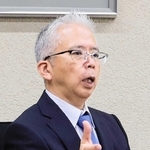 共学化について説明する淳心学院中学・高校の藤村雄二校長＝姫路市本町