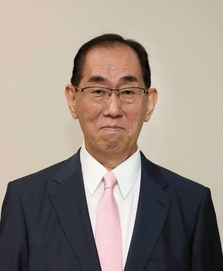 松本剛明氏