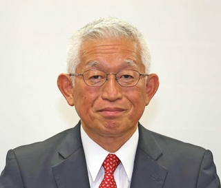 泉房穂氏