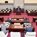２日の臨時会で２０２６年度一般会計補正予算案が再び否決された＝加西市議会議場
