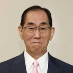 松本剛明氏