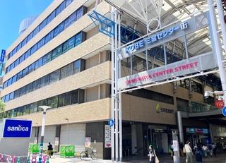 大規模地震発生時の耐震性不足が分かった銀泉三宮ビル＝神戸市中央区三宮町１