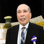 全国戦没者追悼式に参列した徳田保幸さん＝１５日午前、東京都千代田区、日本武道館